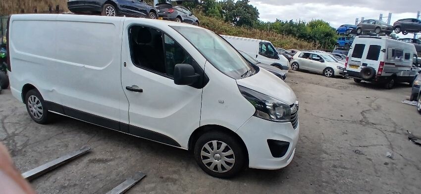 2018 VAUXHALL VIVARO