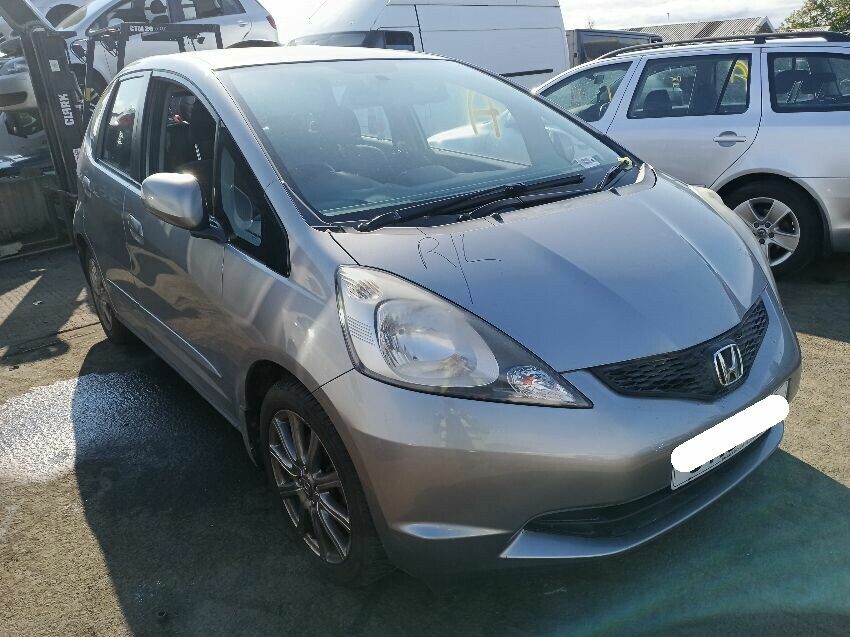 2010 HONDA JAZZ
