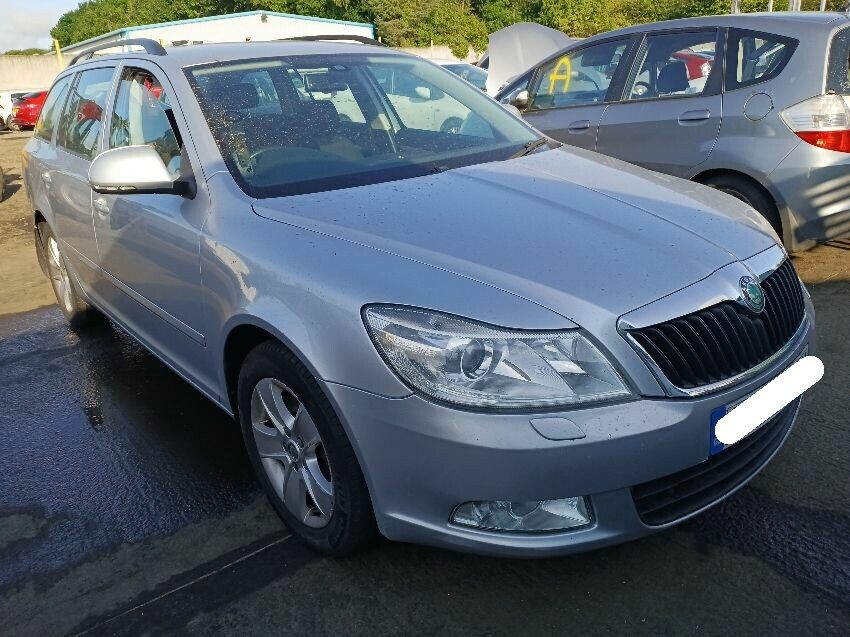 2010 SKODA OCTAVIA