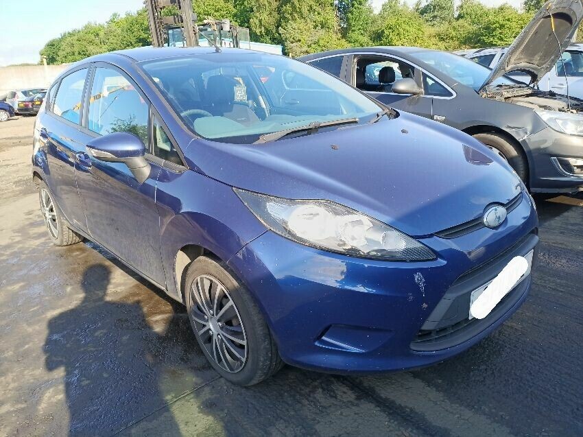 2011 FORD FIESTA