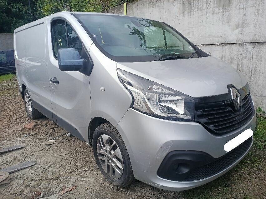 2015 RENAULT TRAFIC