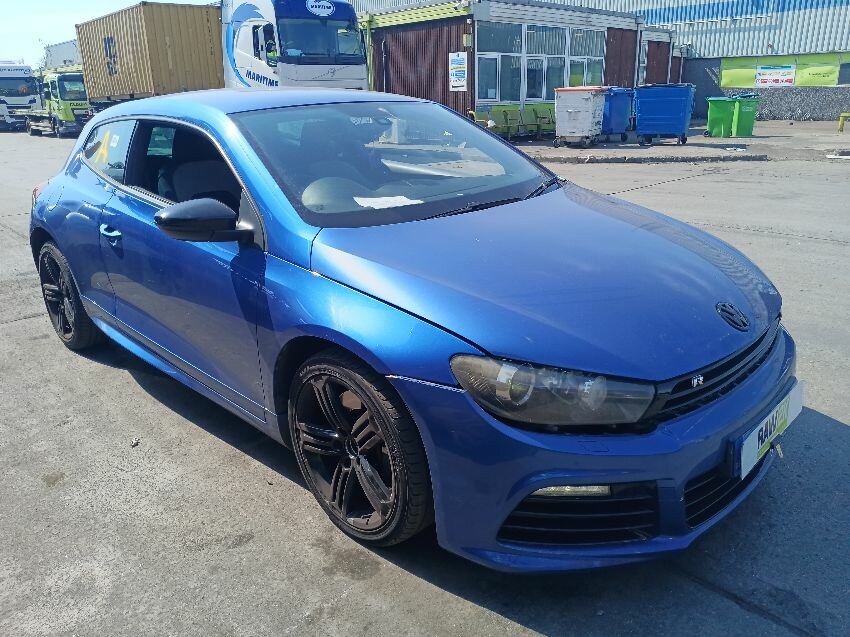 2011 VOLKSWAGEN SCIROCCO