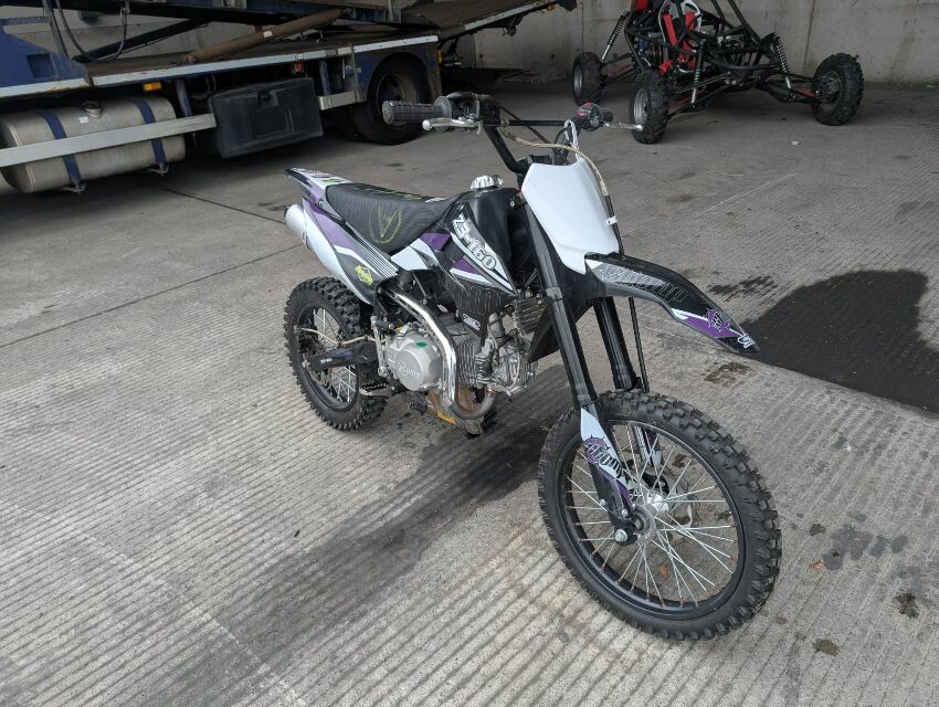  STOMP SCRAMBLER BIKE