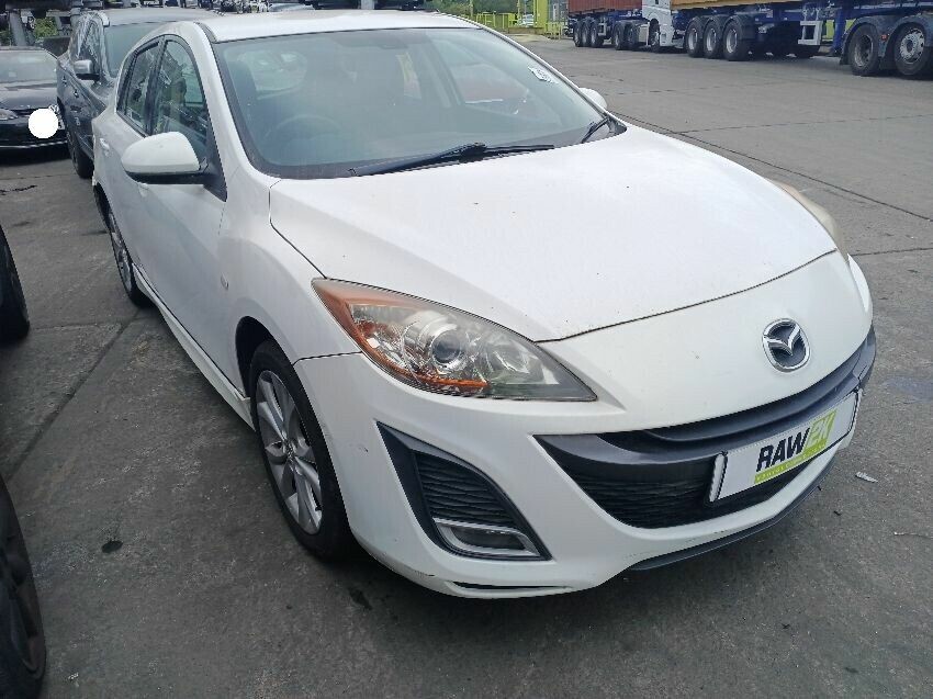 2011 MAZDA 3
