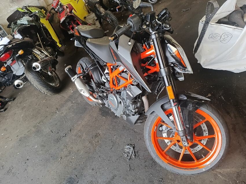  KTM 390 DUKE