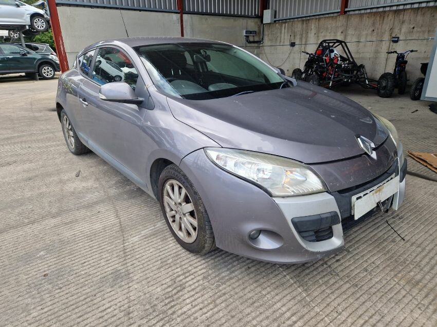 2010 RENAULT MEGANE