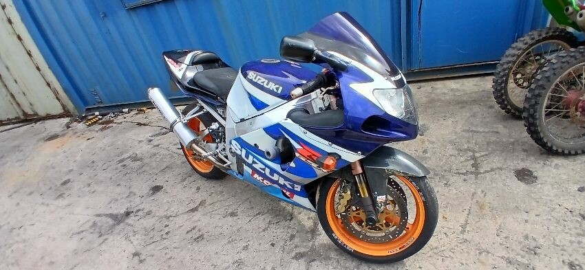 2001 SUZUKI GSXR 1000