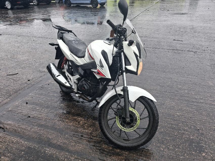 2017 HONDA CB