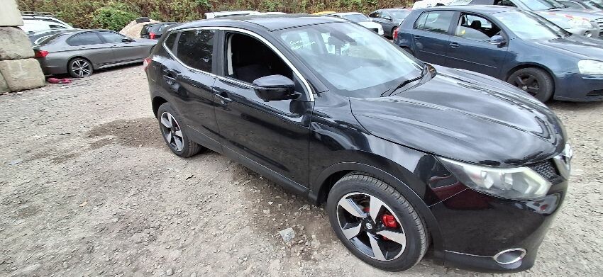 2015 NISSAN QASHQAI