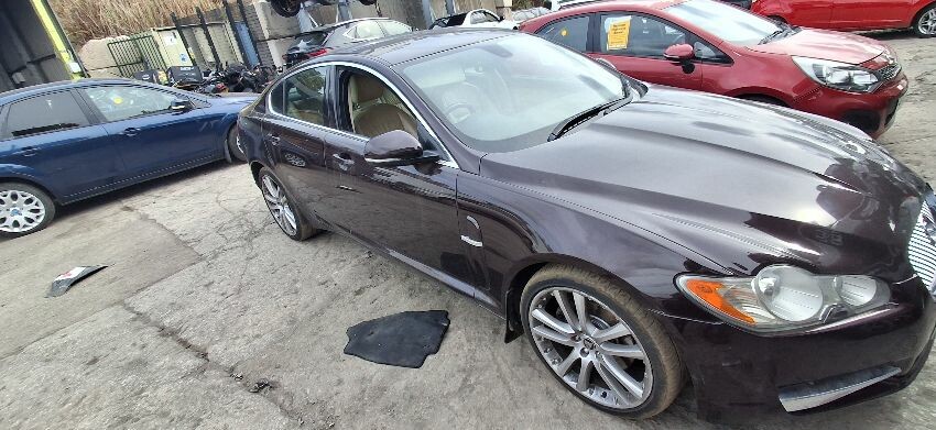 2011 JAGUAR XF