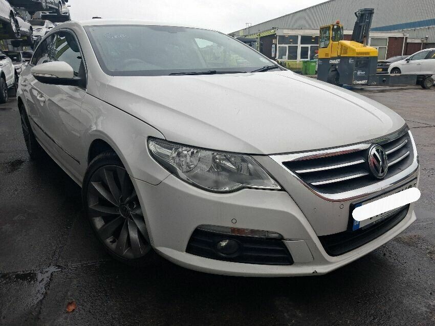 2011 VOLKSWAGEN PASSAT