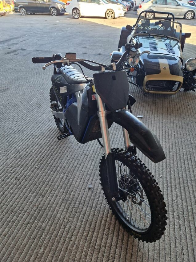  E BIKE E BIKE