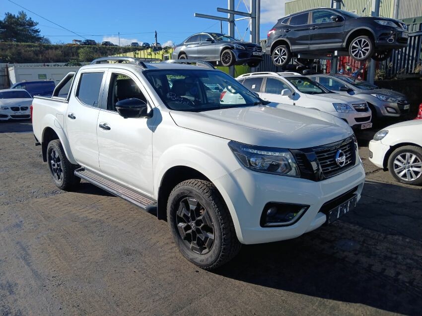2020 NISSAN NAVARA