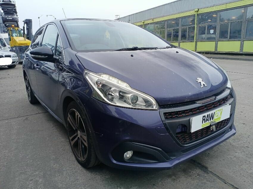 2017 PEUGEOT 208