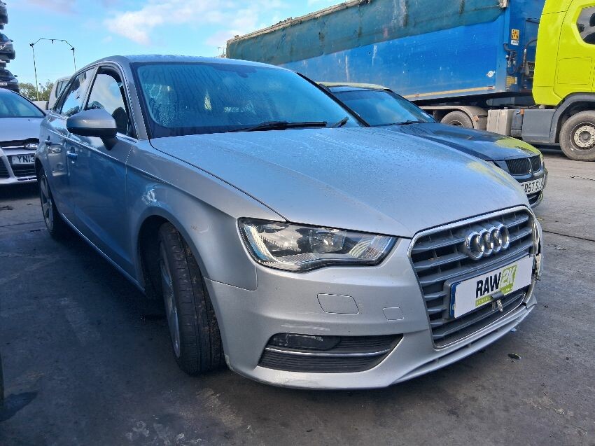 2014 AUDI A3
