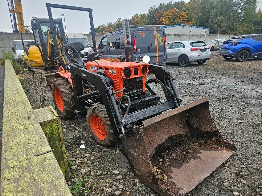  Kubota 7100D