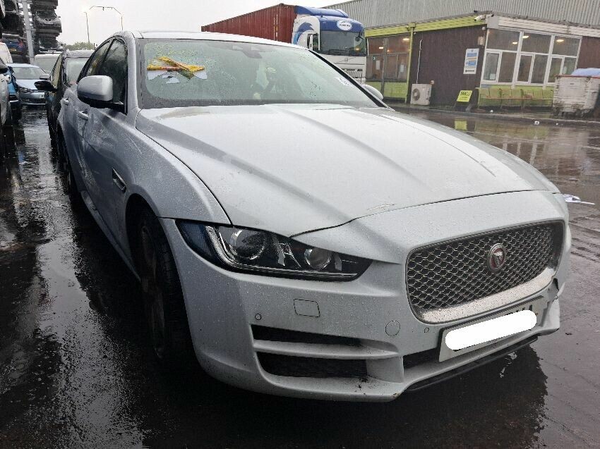 2016 JAGUAR XE