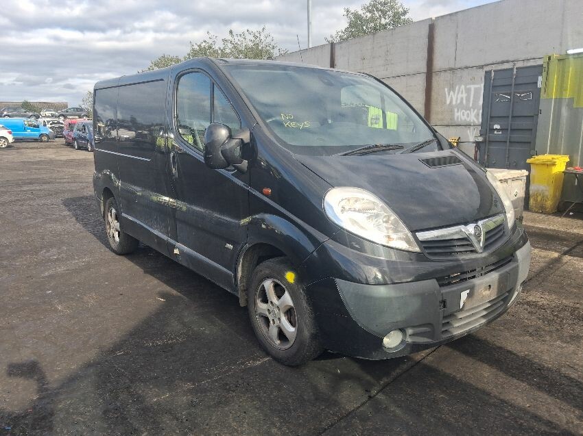 2014 VAUXHALL VIVARO
