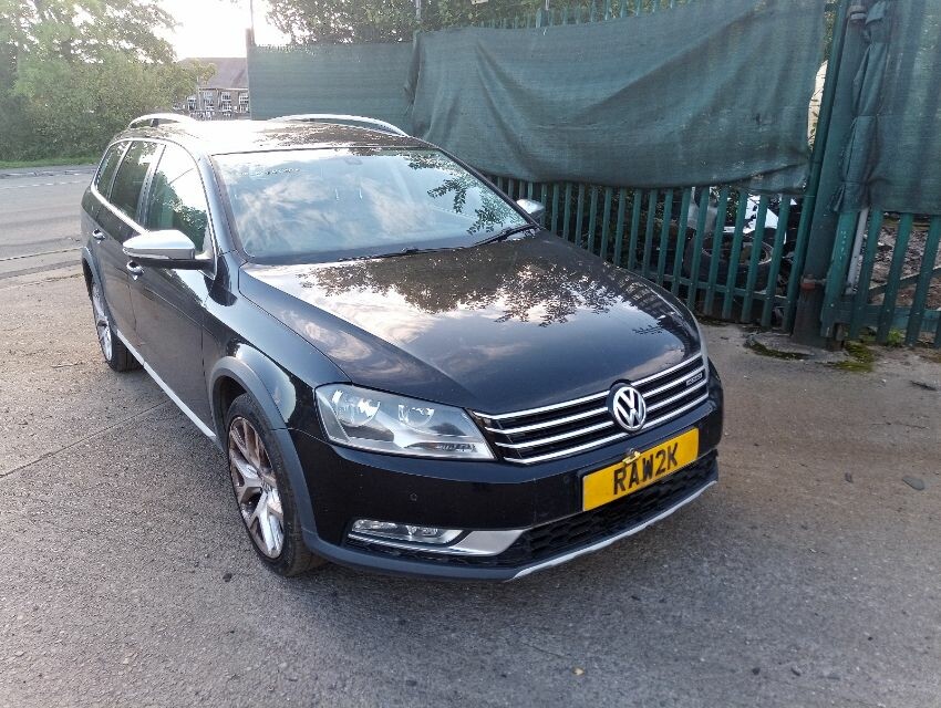 2014 VOLKSWAGEN PASSAT