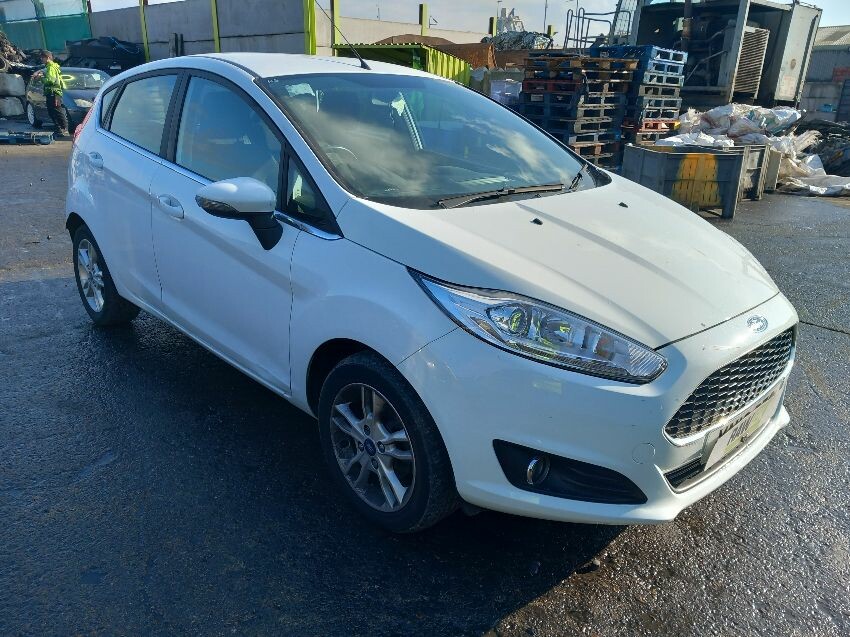 2016 FORD FIESTA