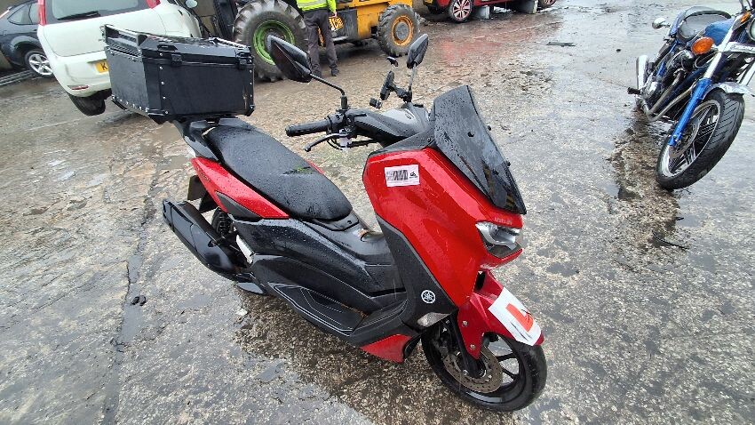 2024 YAMAHA NMAX