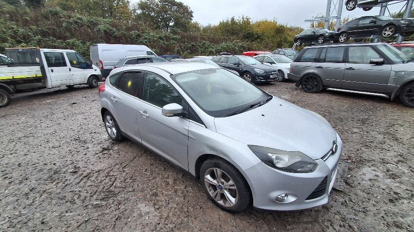 2011 FORD FOCUS