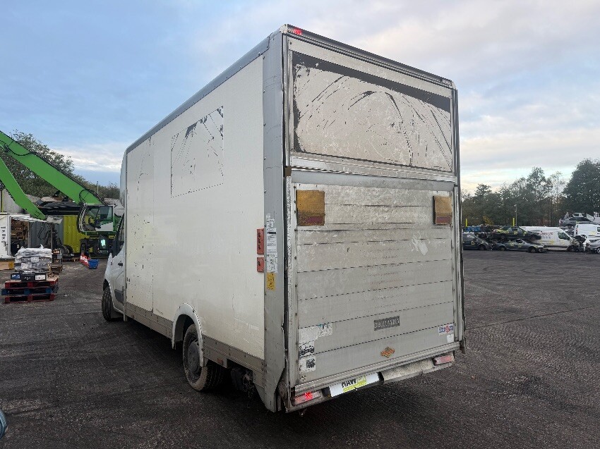 Used 2018 RENAULT TRUCKS MASTER for sale at online auction | RAW2K