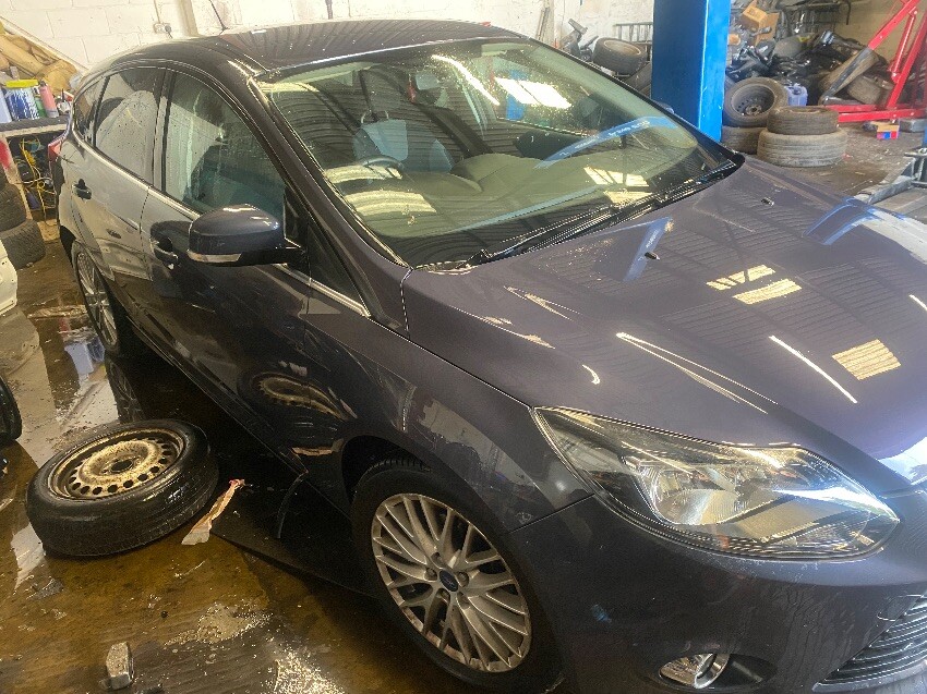 2013 FORD FOCUS ZETEC 999cc