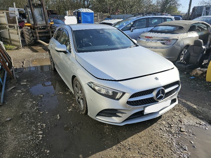 2020 MERCEDES A-CLASS A180 AMG LINE