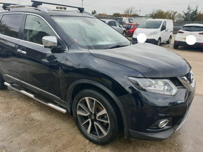 2017 NISSAN X-TRAIL