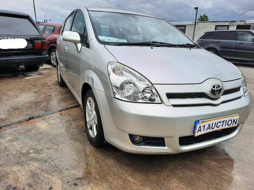 2006 TOYOTA COROLLA VERSO