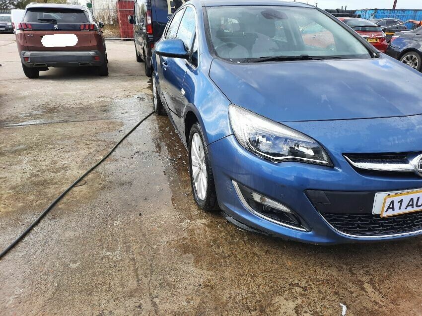 2015 VAUXHALL ASTRA